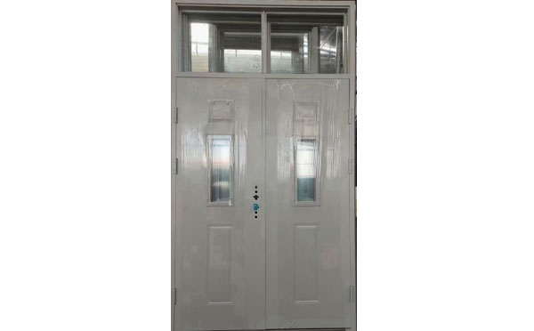 玛曲学校教室门