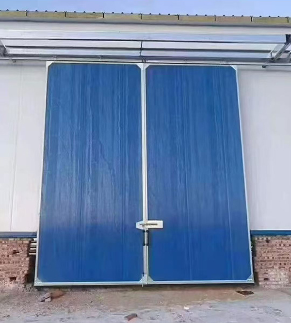 玛曲工业门在大型仓储物流通道中的应用实例 玛曲工业门在大型仓储物流通道中的应用实例