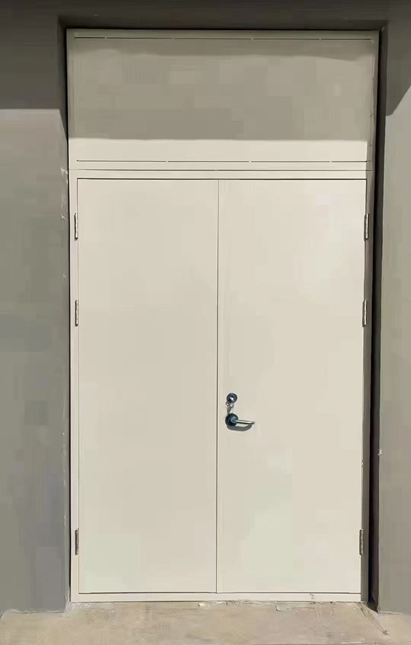 展览馆项目完成大跨度玛曲防火门安装